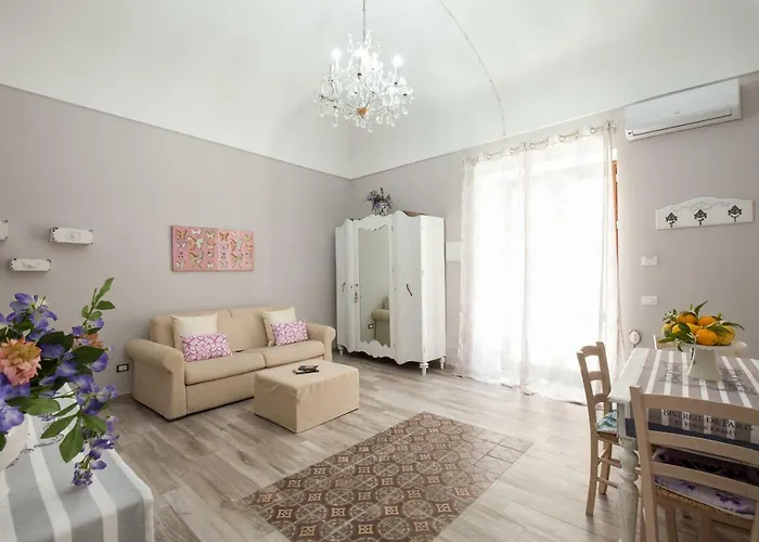 Le Alcove Apartment *