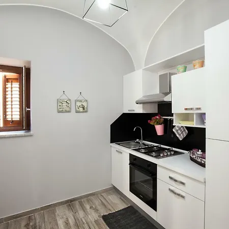 Le Alcove